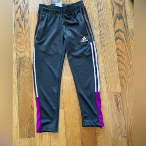 Adidas girls sweatpants,size XS on sale new with tag